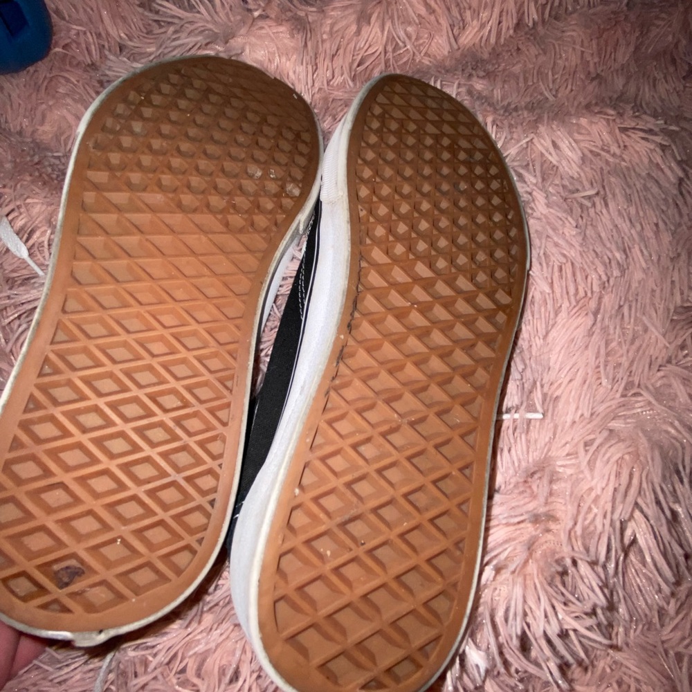 VANS - Picture 5 of 5